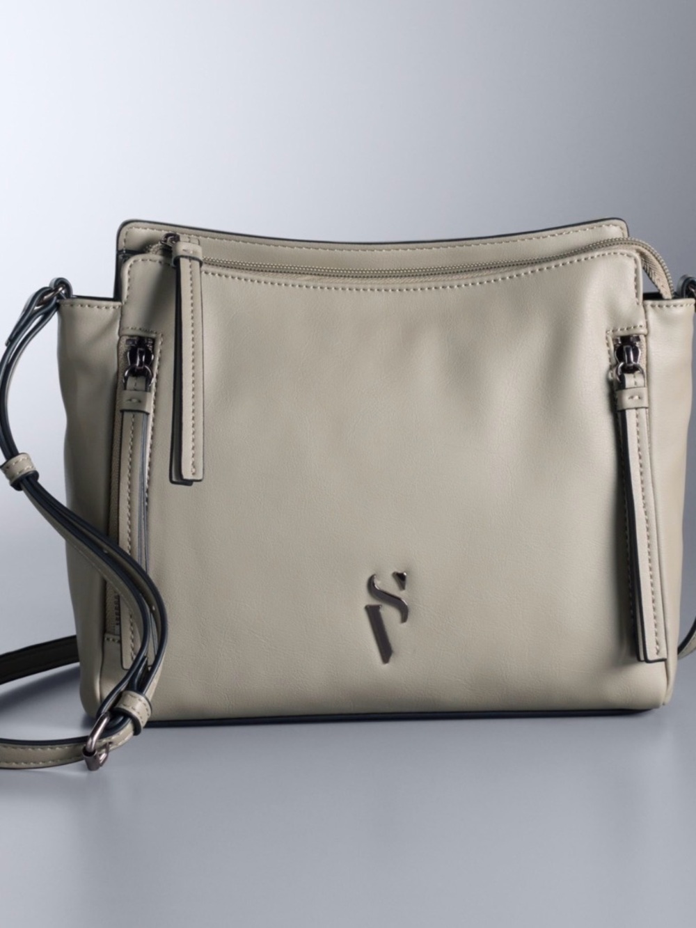 NWT Simply Vera Vera Wang crossbody bag.